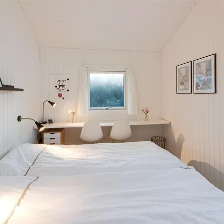 Fenneke - 50m From The Sea By Interhome