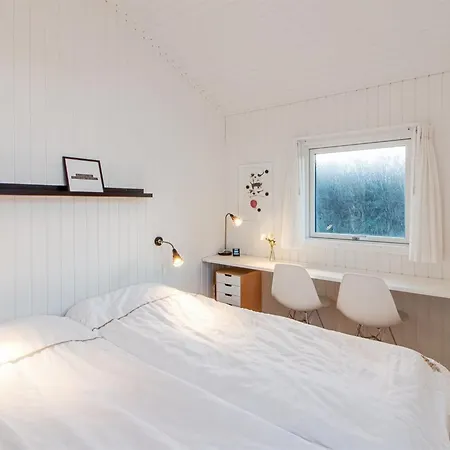 Fenneke - 50m From The Sea By Interhome Feriehus