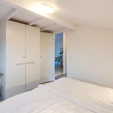 Fenneke - 50m From The Sea By Interhome *