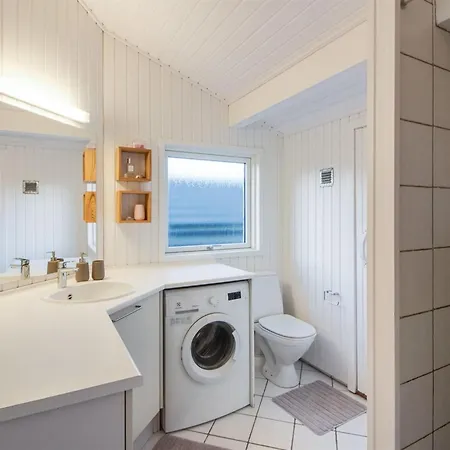 Feriehus Fenneke - 50m From The Sea By Interhome Blokhus
